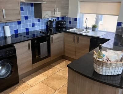 hot tub apartments pendine wales